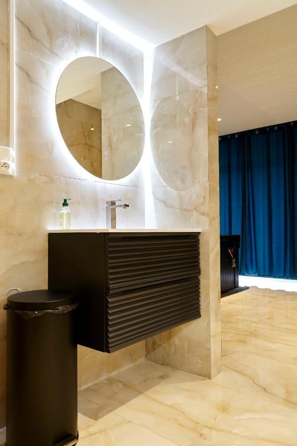 Golden Junior - Jacuzzi Apartment Rouen Exterior foto